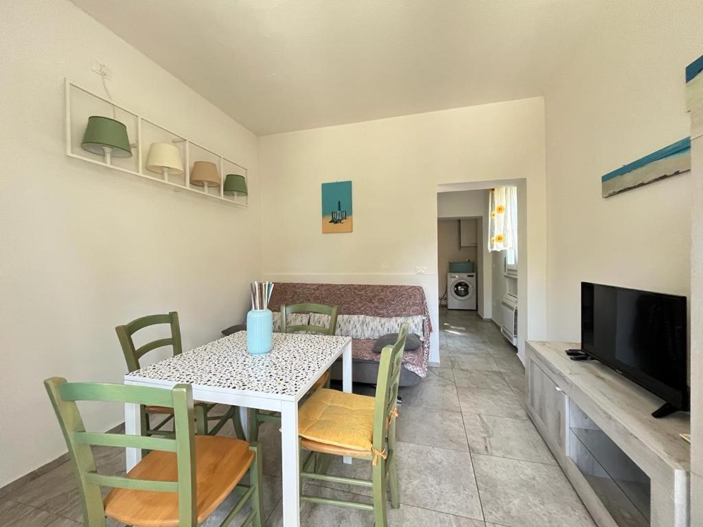 Pineta Apartament Tirrenia Buitenkant foto
