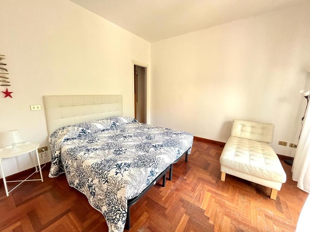 Pineta Apartament Tirrenia Buitenkant foto