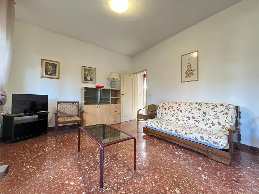Pineta Apartament Tirrenia Buitenkant foto