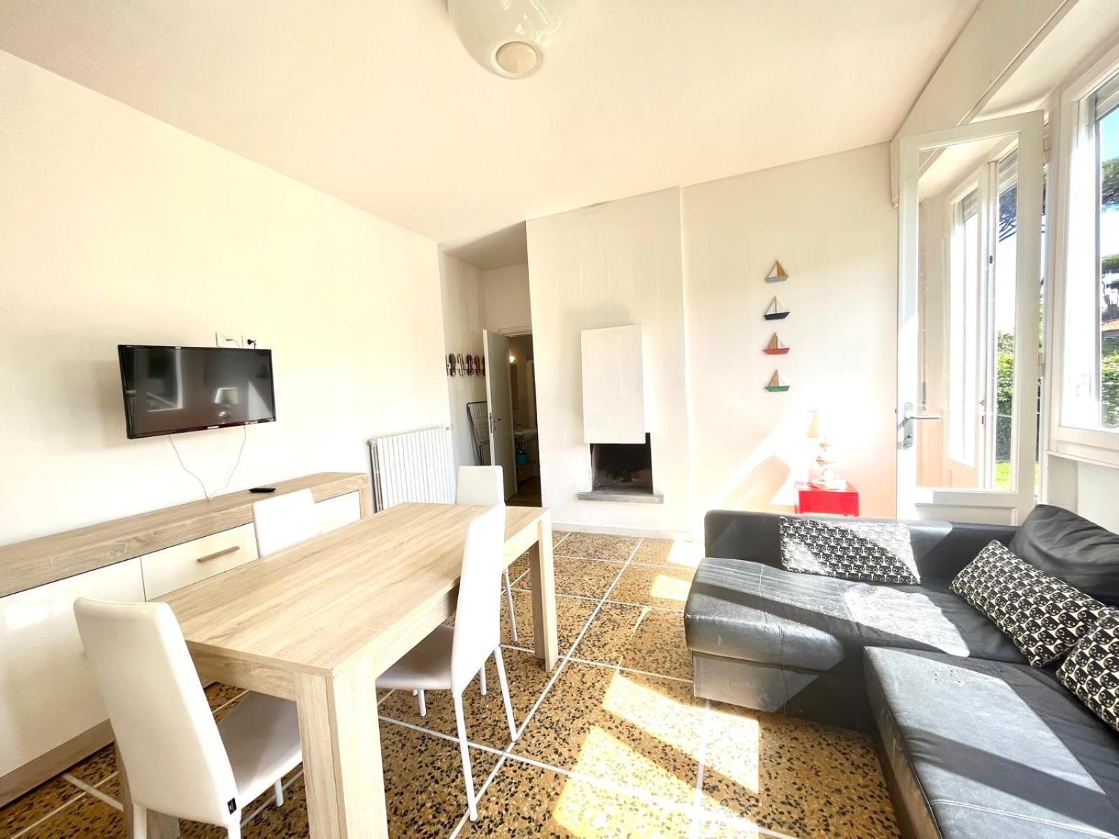 Pineta Apartament Tirrenia Buitenkant foto