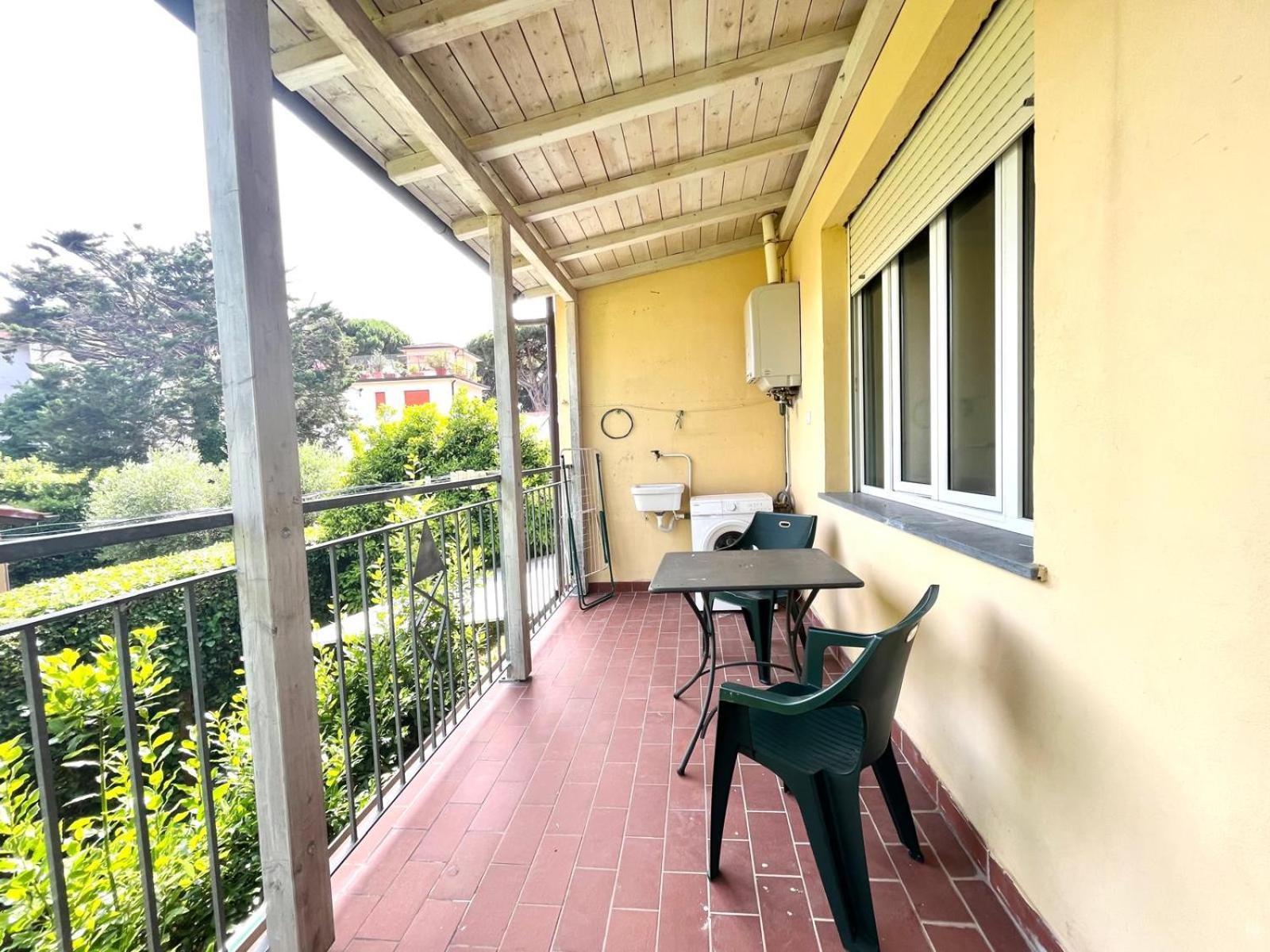 Pineta Apartament Tirrenia Buitenkant foto