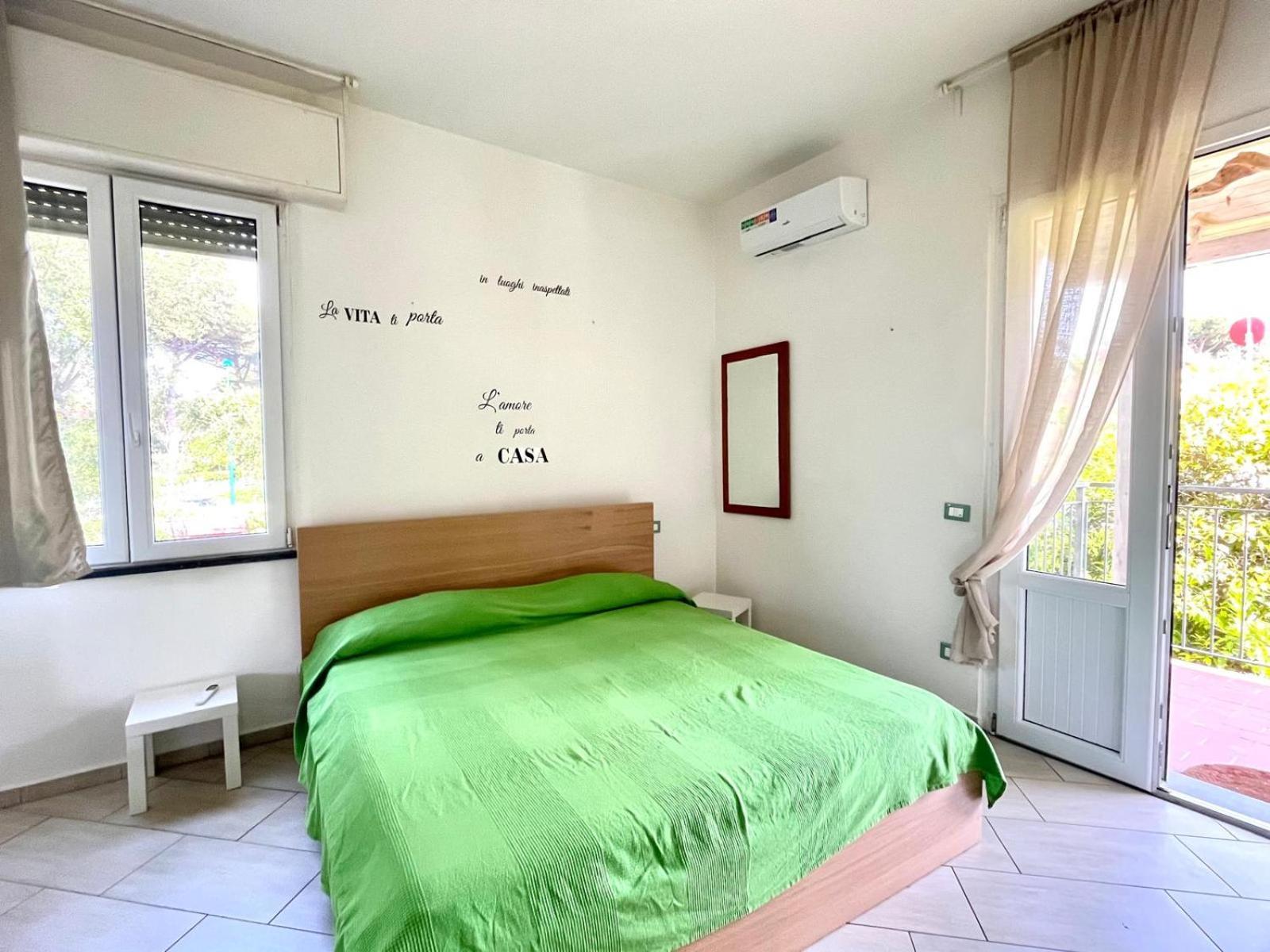 Pineta Apartament Tirrenia Buitenkant foto